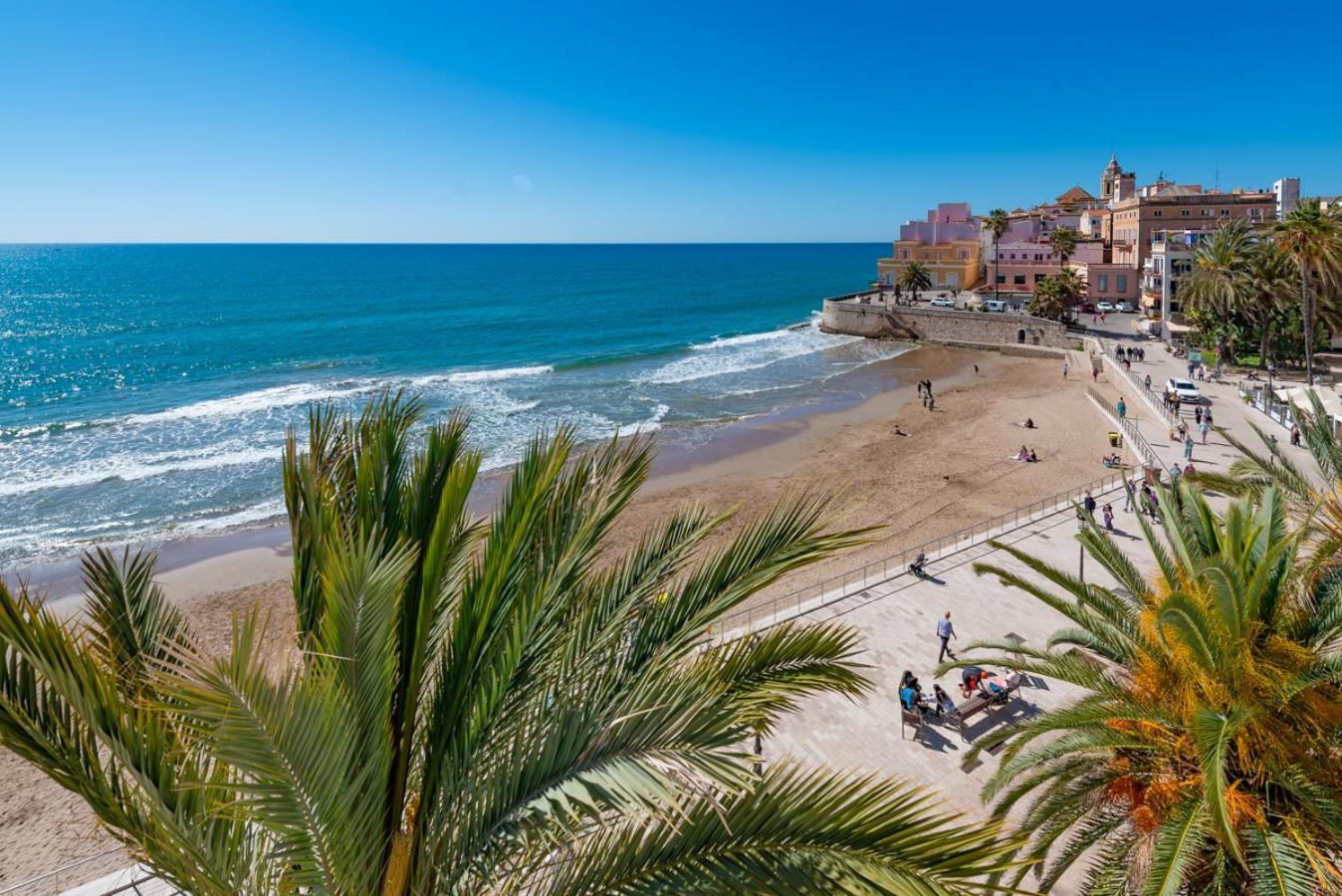 InSitges Sant Sebastia's Beach Bagian luar foto