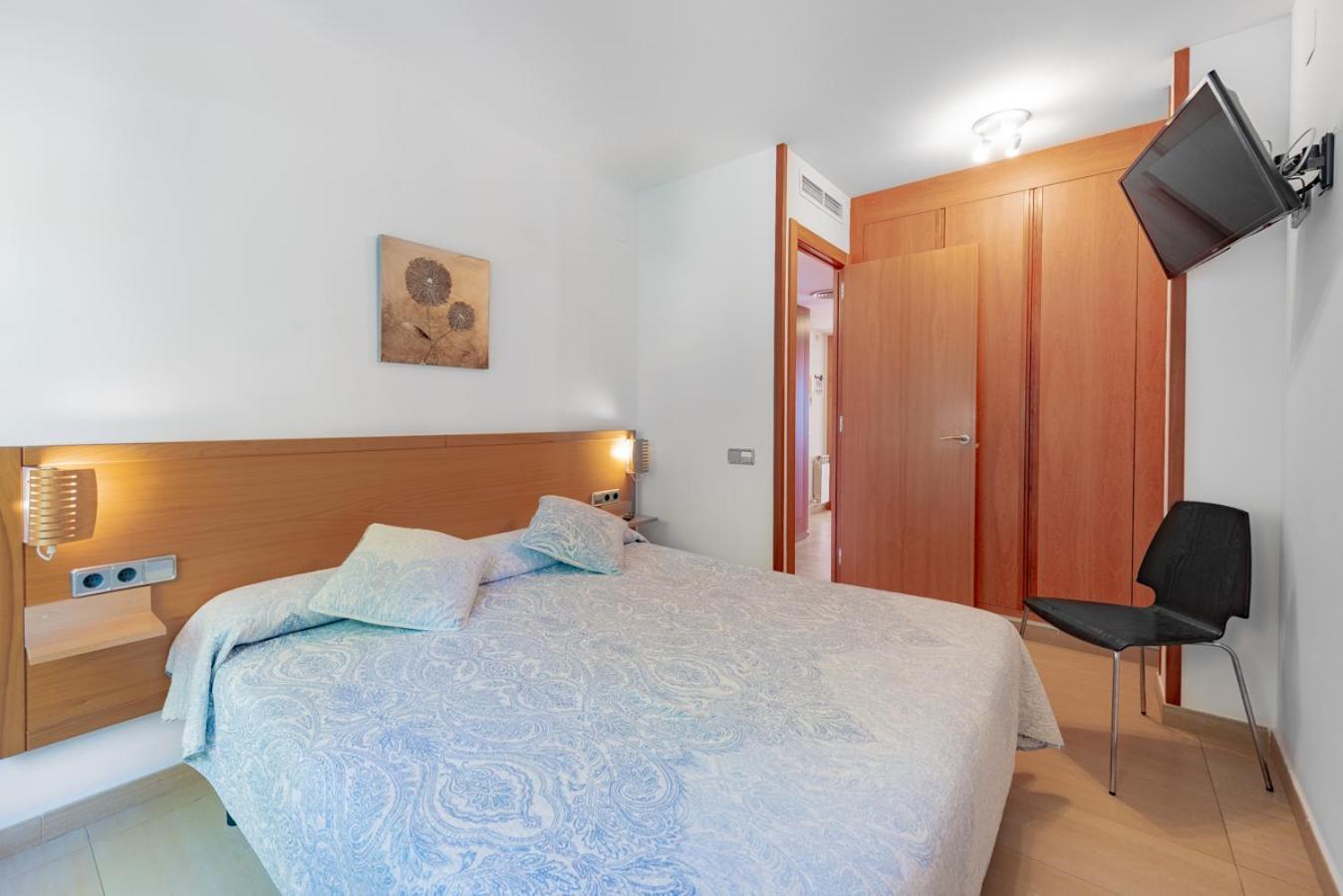 InSitges Sant Sebastia's Beach Bagian luar foto